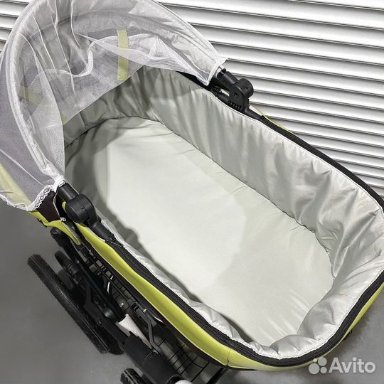 Коляска 3 в 1 и 2 в 1 новая