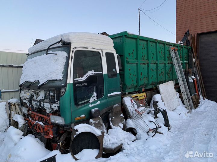 Isuzu Giga (C-series), 1998