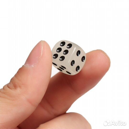 Кубики игральные светящиеся (5шт)