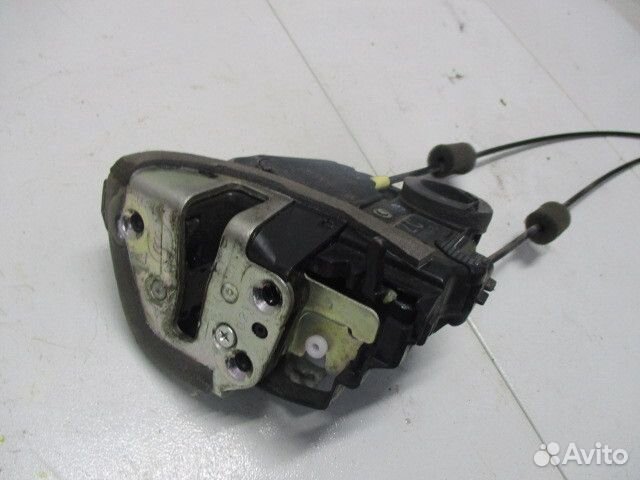 Замок двери задней левой Toyota RAV 4 3 (CA30)