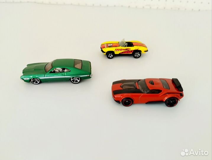 Hot wheels машинки