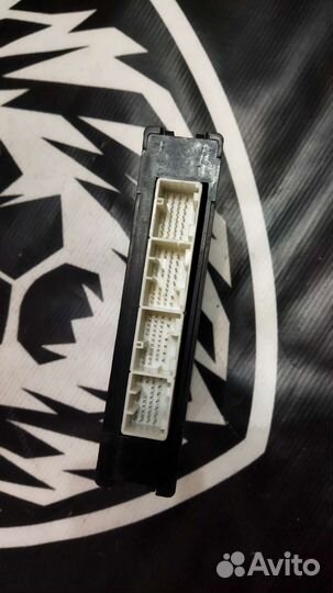 Блок электронный Subaru Impreza 22765AD611