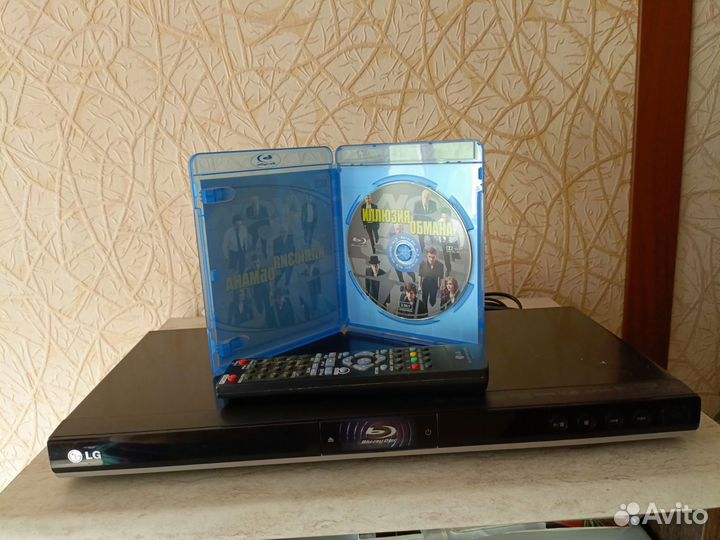 Blu-ray плеер LG