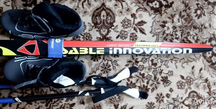 Комплект беговых лыж с ботинками