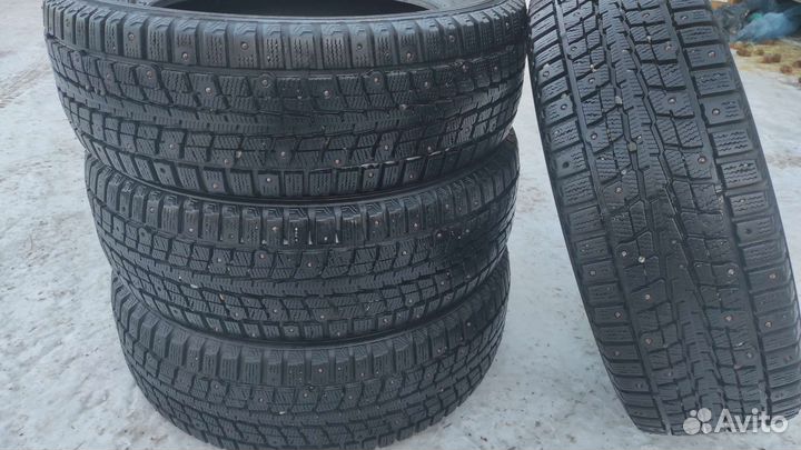 Dunlop SP Winter Ice 01 205/60 R16