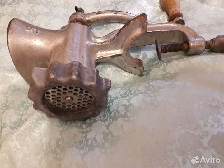Мясорубка ручная СССР чугунная