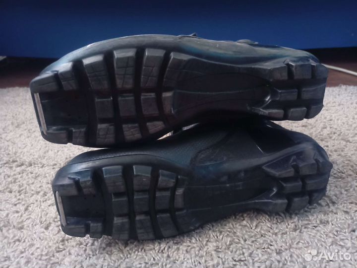 Лыжные ботинки коньковые Spine