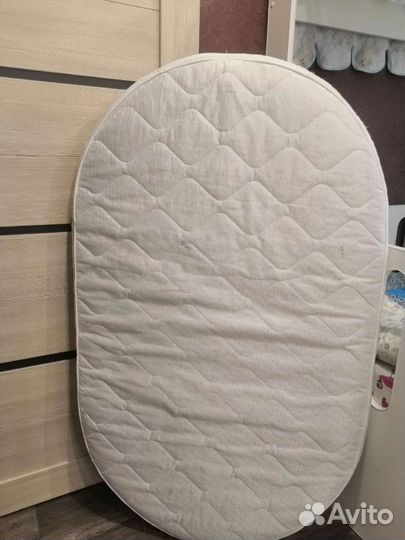 Детская кровать с маятником овальная