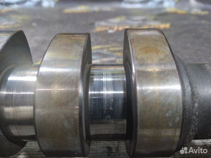 Распредвал правый Audi A6 C5 AGA