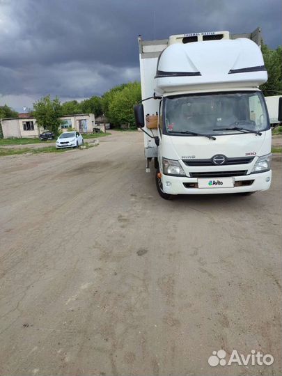 Hino 300 (Dutro), 2015