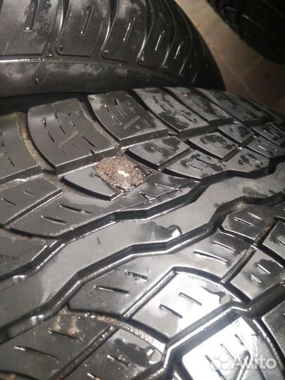 Bridgestone Dueler H/T 687 225/70 R16 102