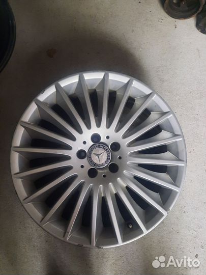 Один задний ориг.диск Мерседес R19 W222