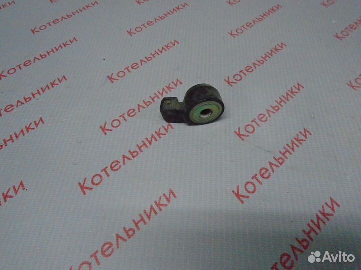 Nissan 22060-30P00 Датчик детонации