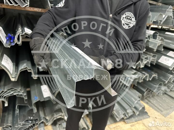 Кузовной порог Mazda 3 BK