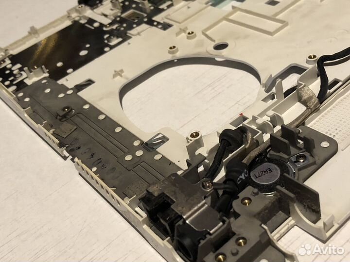 Топкейс Sony Vaio PCG-71211v