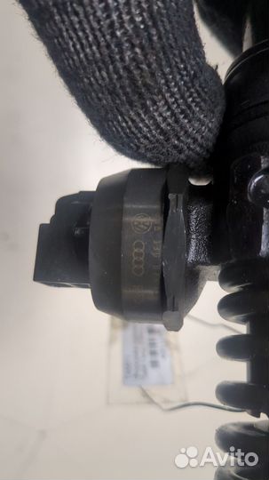 Форсунка топливная Seat Leon 2, 2009