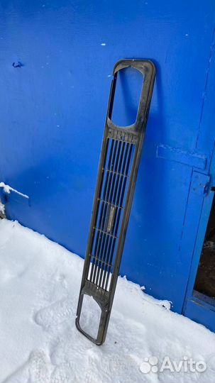 Решетка радиатора 2140