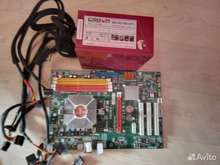 Материнская плата с процессором