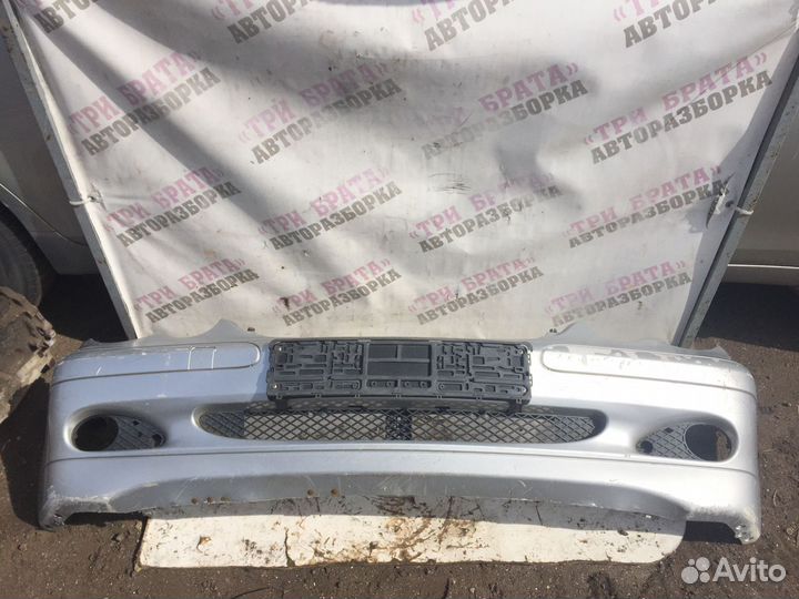 Мерседес С-Класс Бампер передний