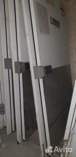 Двери для холодильных камер