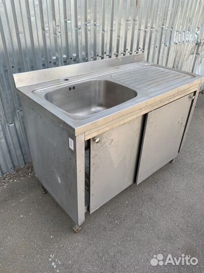 Мойка с рабочей поверхностью