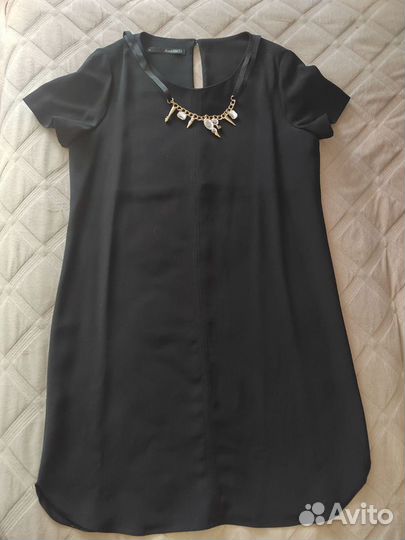 Черное платье бренда Anna Rita N