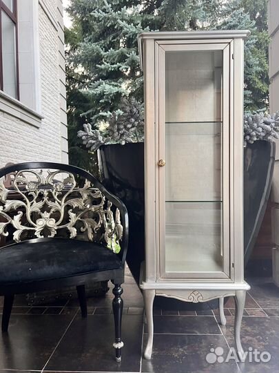 Витрина (буфет, шкафчик) Италия
