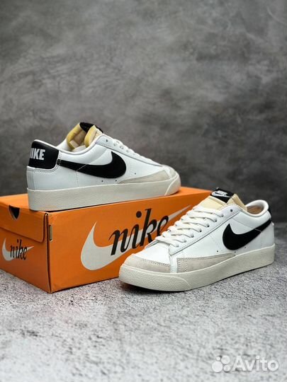 Nike Blazer Low 77 Blanc Noir