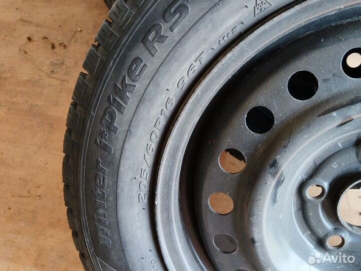 Hankook Winter I'Pike RS2 W429 16.00/60 R16