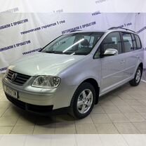 Volkswagen Touran 1.9 AMT, 2004, 202 000 км, с пробегом, цена 699 000 руб.