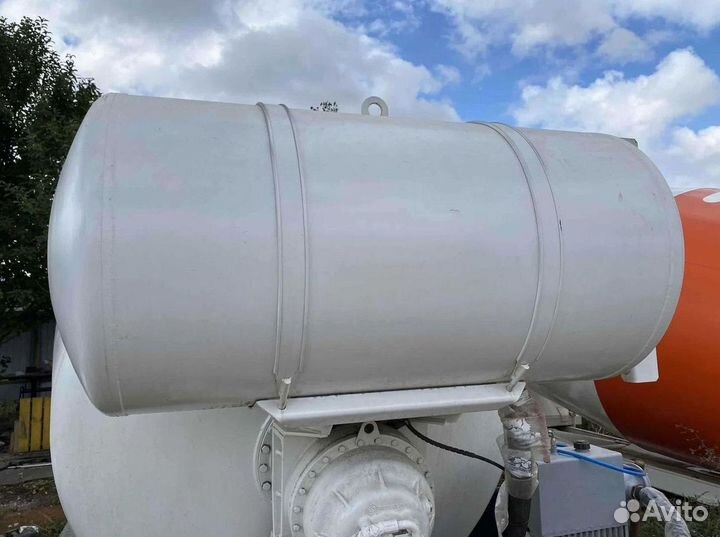 Водобак автобетоносмесителя Тигарбо