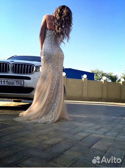 Продам шикарное вечернее платье Jovani 4426