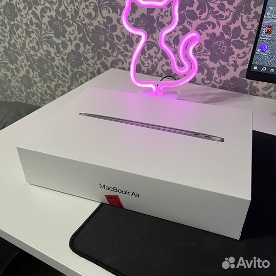 Macbook Air M1 8/256 Space Gray новый