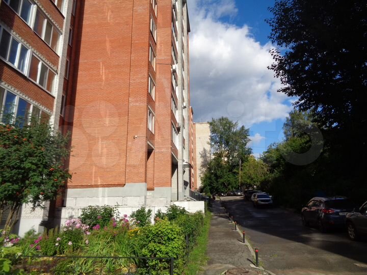 2-к. квартира, 66 м², 3/10 эт.