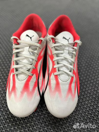 Футбольные бутсы puma