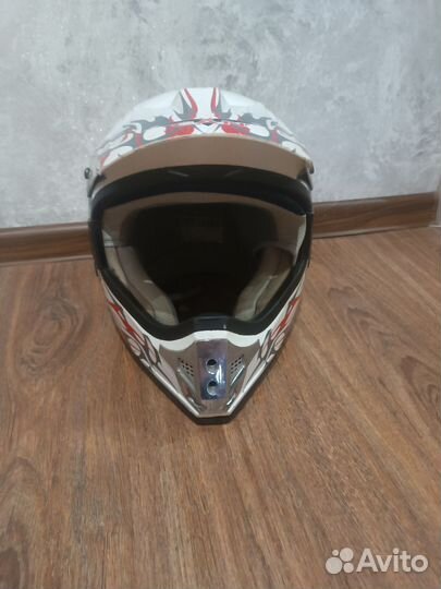 Шлем кроссовый бу