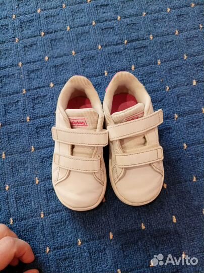 Кроссовки adidas