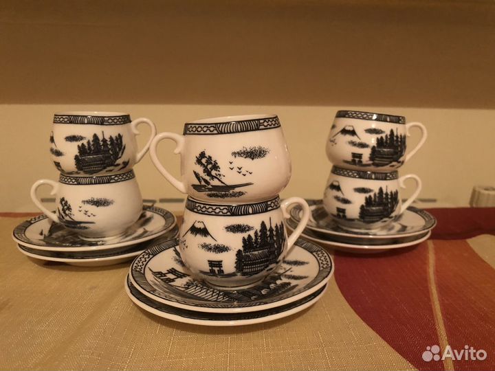 Кофейный сервиз из костяного фарфора