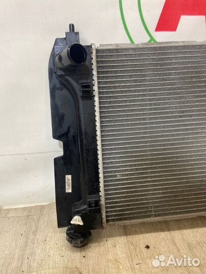 Радиатор охлаждения двигателя Toyota Avensis T25
