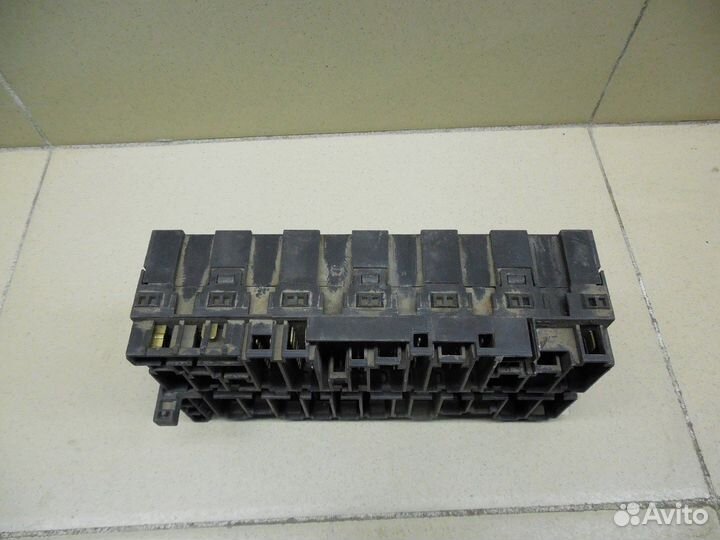 Блок предохранителей Passat B3 1988-1993