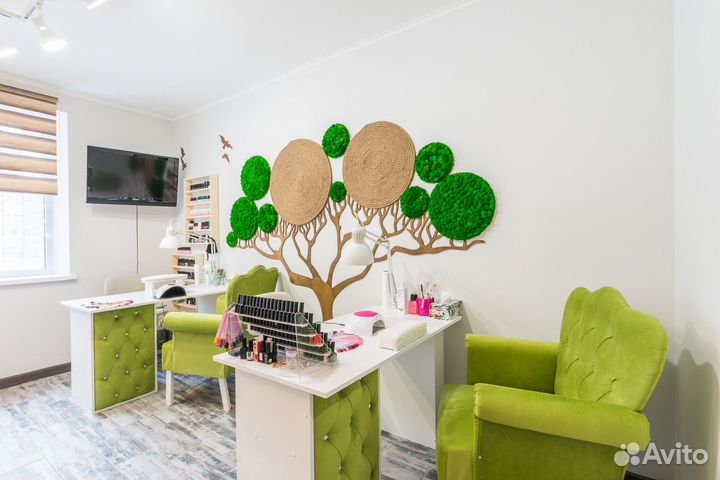 Мастер маникюра и педикюра