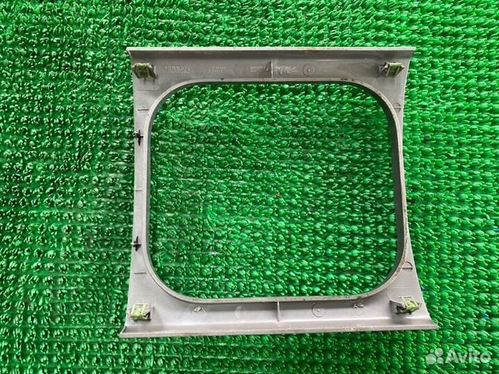 Консоль АКПП Nissan Pathfinder