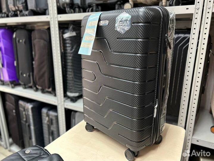 Чемодан маленький