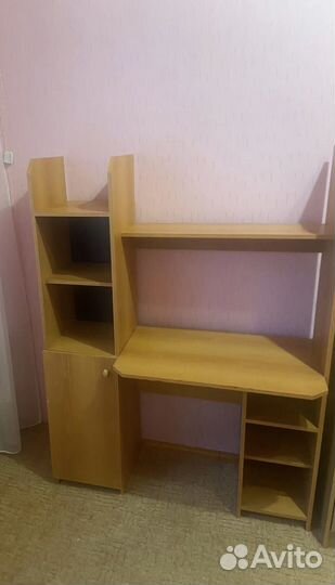 Рабочий стол для школьника