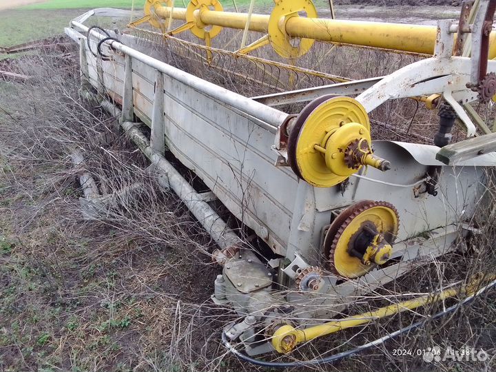 Жатка Ростсельмаш ЖВН-6, 2001