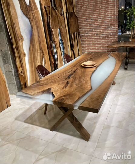 Стол обеденный / кухонный / стол из дерева