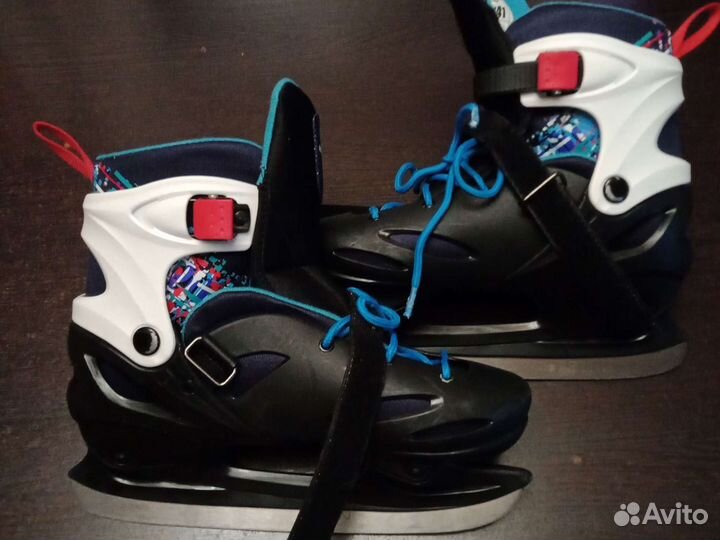 Коньки хоккейные