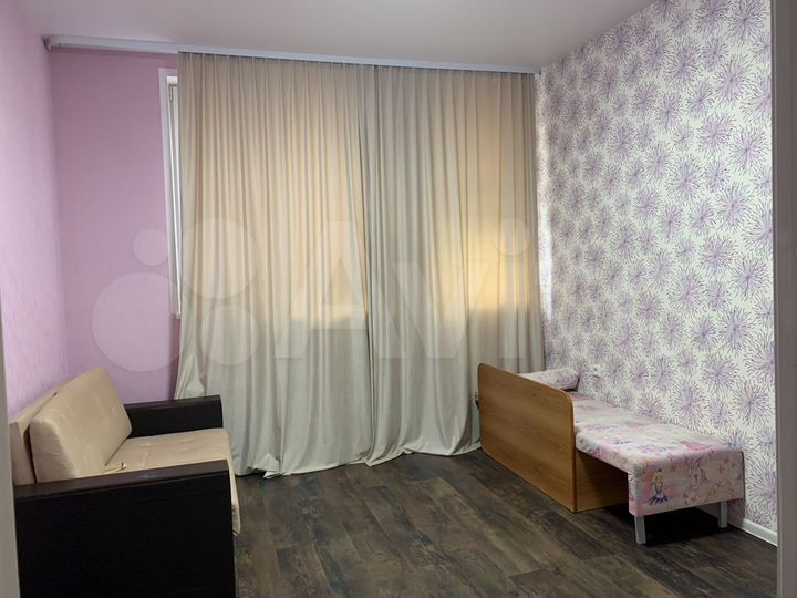 2-к. квартира, 50 м², 1/8 эт.