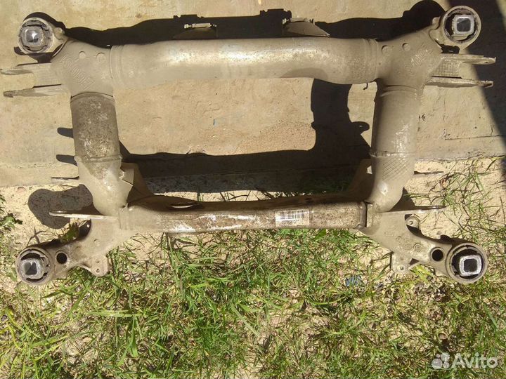 Задний подрамник BMW e60, e61