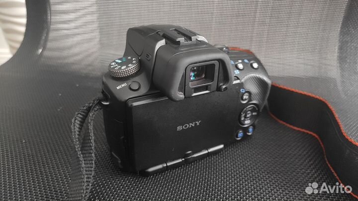 Зеркальный фотоаппарат Sony SLT A55V